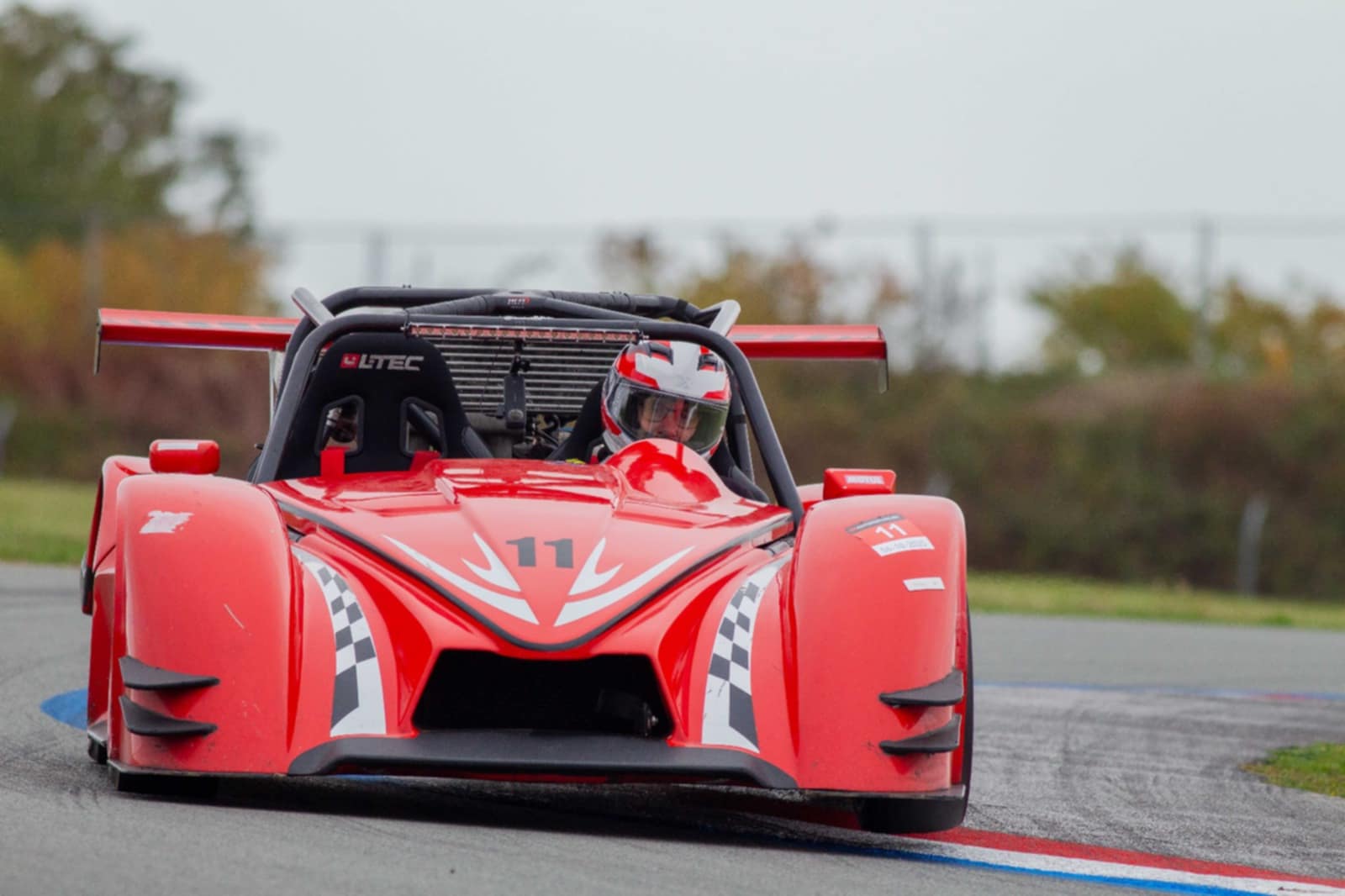 Circuit Experience Stayfast DW16